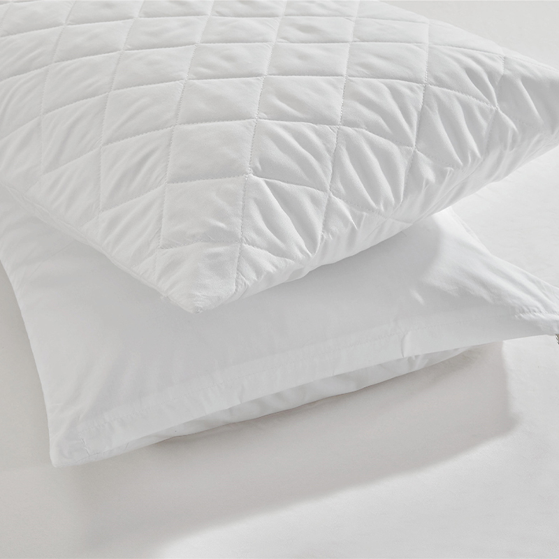 Waterproof Zippered 100gsm Microfiber Quilted Hotel Bed Bantal Pelindung